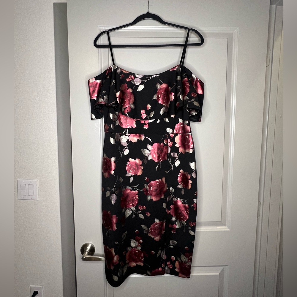 Premier Amour Off Shoulder Floral Dress
